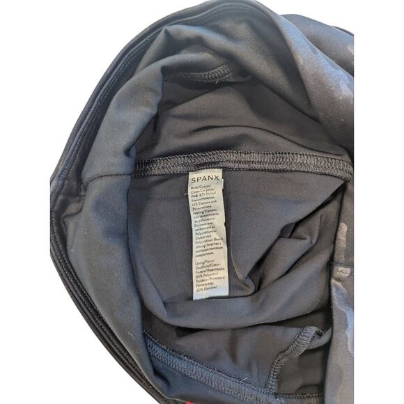 Women’s Spanx Faux Leather Matte Camo Leggings Size Small Petite - Picture 9 of 10